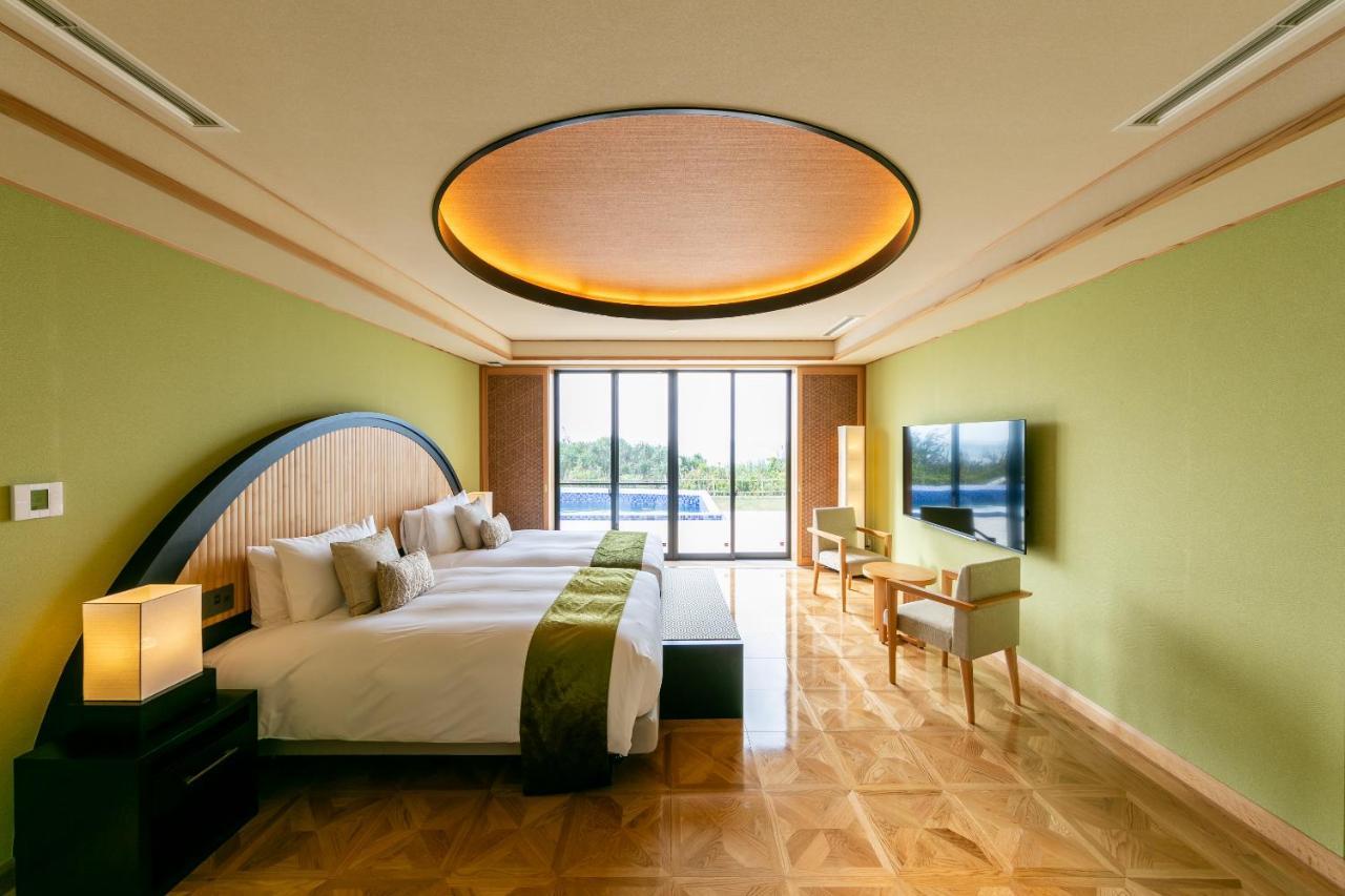 Miyakojima Kurima Resort Seawood Hotel Bagian luar foto