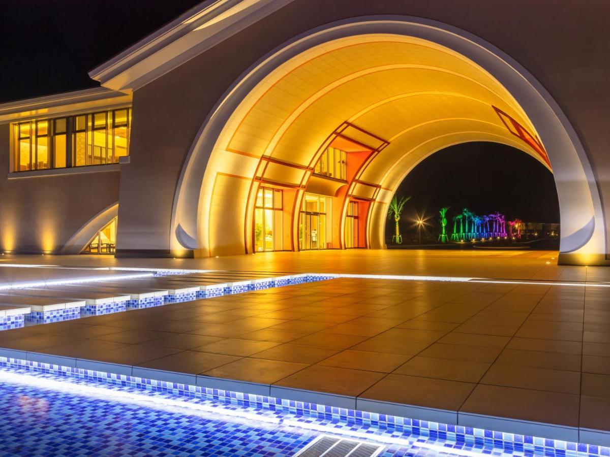 Miyakojima Kurima Resort Seawood Hotel Bagian luar foto