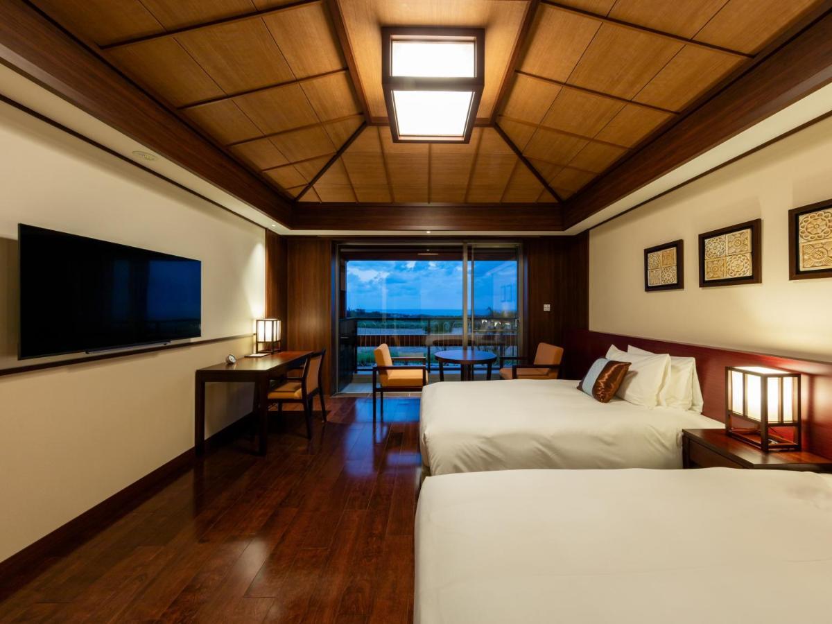 Miyakojima Kurima Resort Seawood Hotel Bagian luar foto