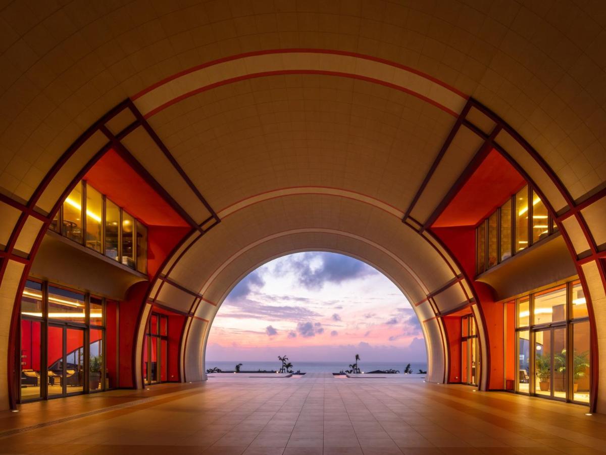 Miyakojima Kurima Resort Seawood Hotel Bagian luar foto